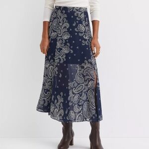 NWT LOFT Navy and White Bandana Print Midi Skirt, Size 0P